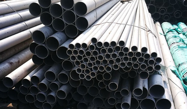 不銹鋼焊管則因避險(xiǎn)買盤的支撐大幅拉升
